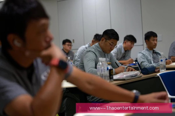 某青训教练学业训练平衡，双线发展模式值得借鉴