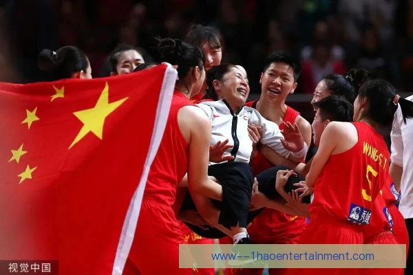 中国女篮基本技术打磨加细，攻防细节成为训练重点